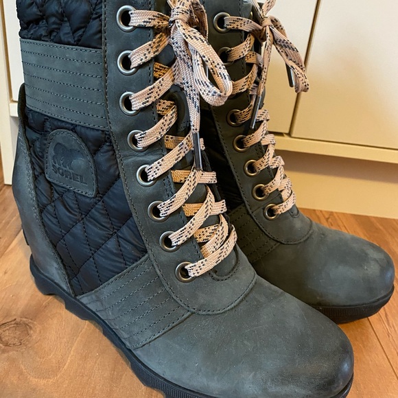 Sorel Lexie Wedge Boots - Picture 3 of 7